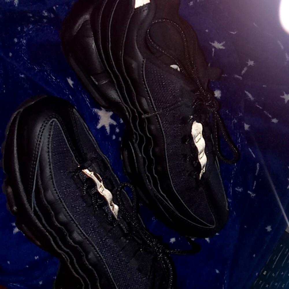 RESERVED Reflective Nike AirMax 95 Size 7 in Women